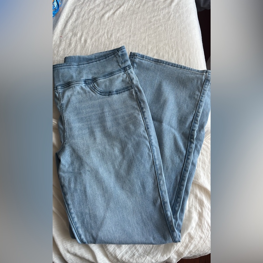 AE Luxe Pull-On High-Waisted Kick Bootcut Jean